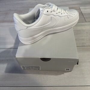 Nike Men's Athletic Shoes White